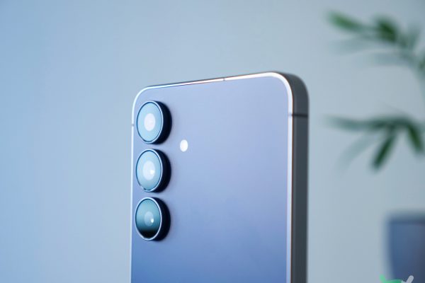 Galaxy S25 FE bocciato nei test camera