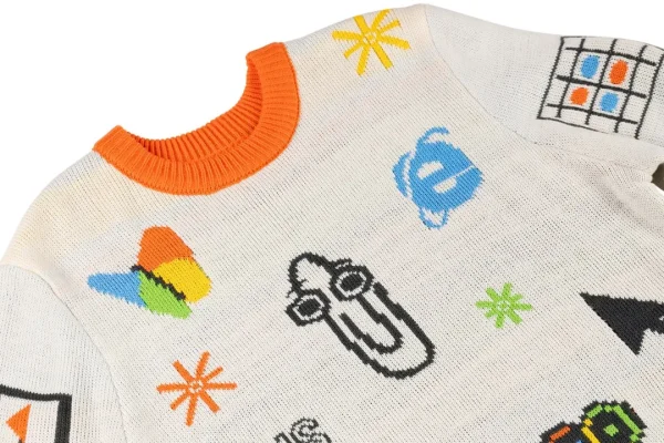 I maglioni natalizi di Microsoft sono tornati dopo un anno di pausa, e sono (adorabilmente) inguardabili come sempre