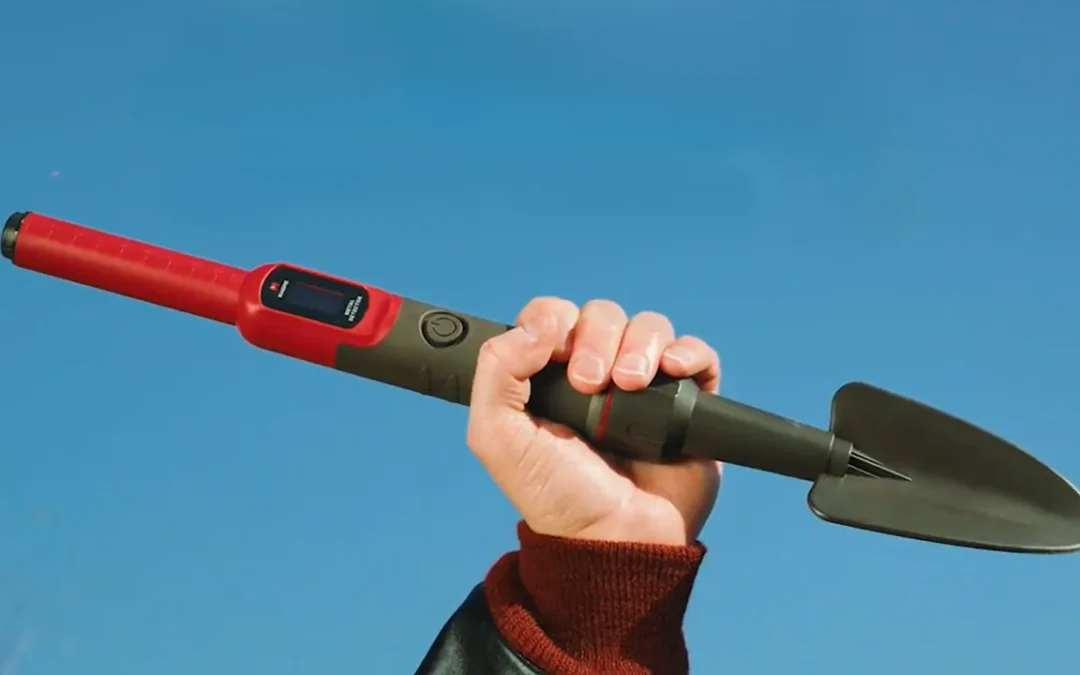 La vanga con metal detector integrato che promette di rivoluzionare la caccia ai tesori