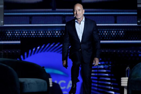 Bezos sfida Musk con megacostellazione per l’Internet satellitare – Telecomunicazioni