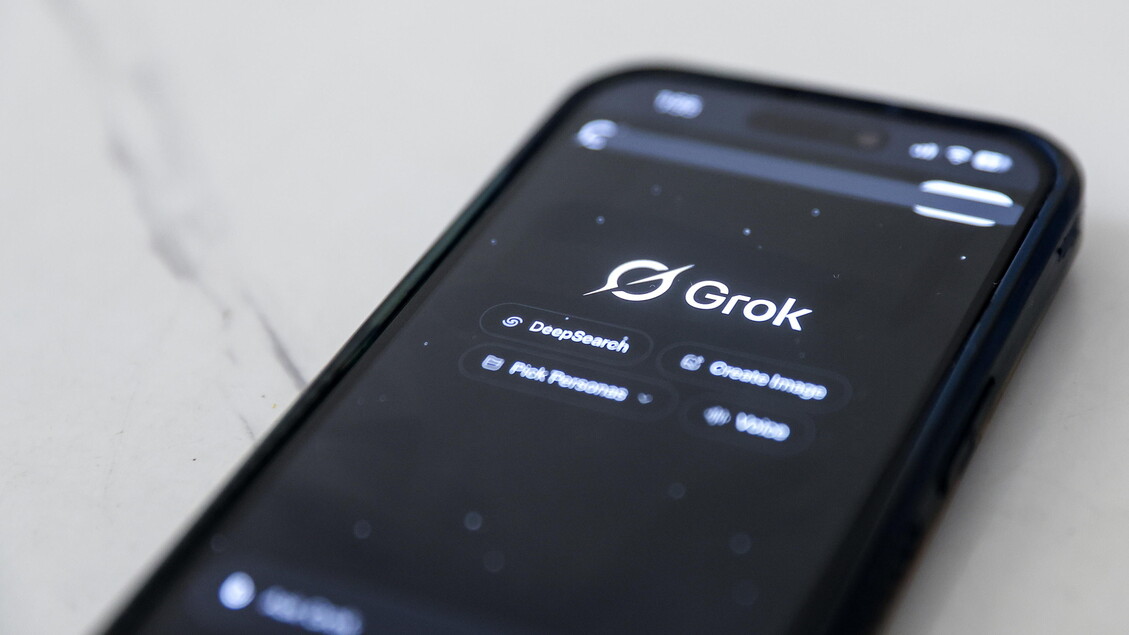 Negli Usa associazioni chiedono ad Apple e Google di vietare Grok da negozi digitali – Software e App