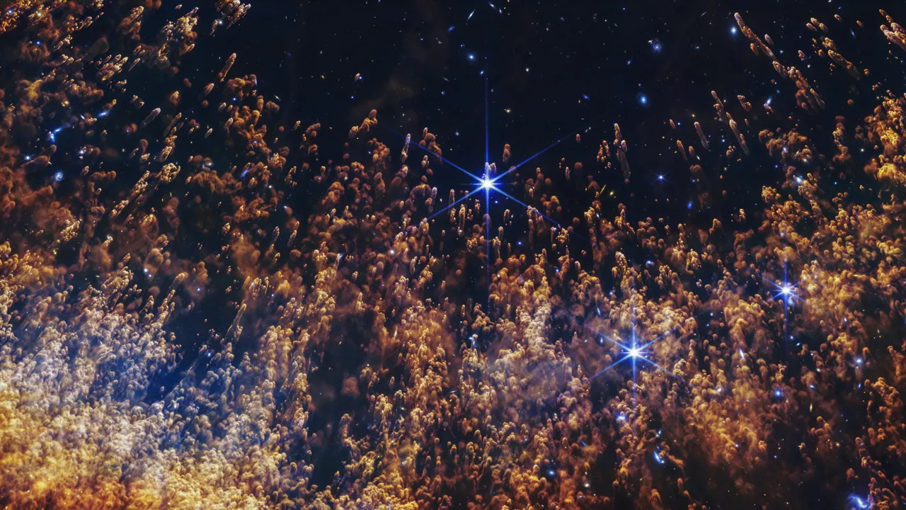 La nuova incredibile immagine della Nebulosa Elica, conosciuta anche come Occhio di Sauron, catturata dal James Webb Telescope