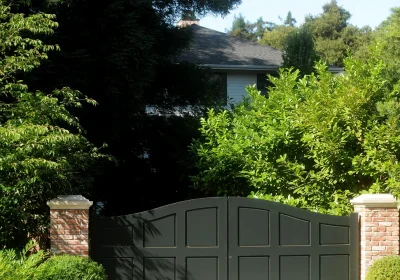 Mark Zuckerberg, cosa succede quando si trasferisce nel tuo quartiere (spoiler: niente di bello)