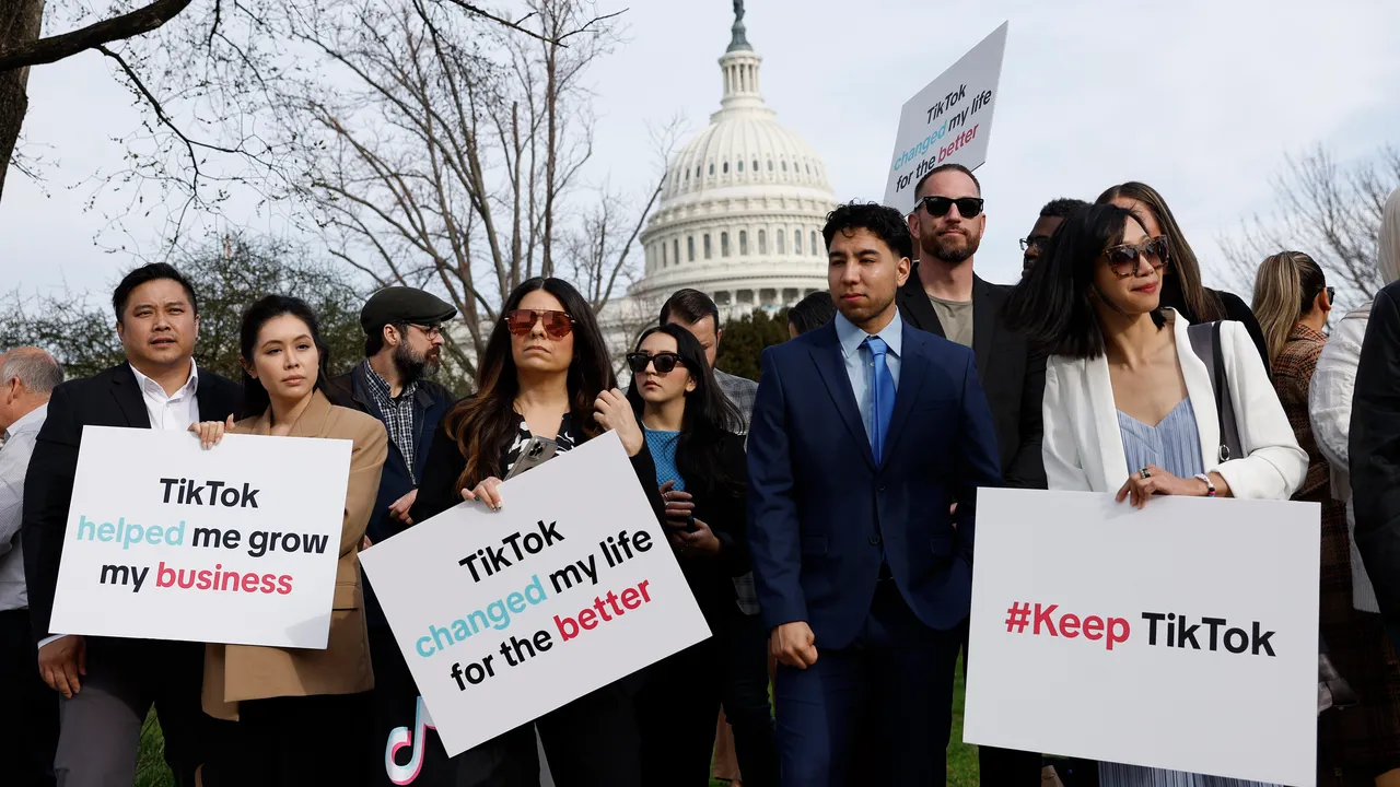 TikTok ban, com’è andata a finire: l’accordo Usa-ByteDance, i punti interrogativi e il ruolo di Trump