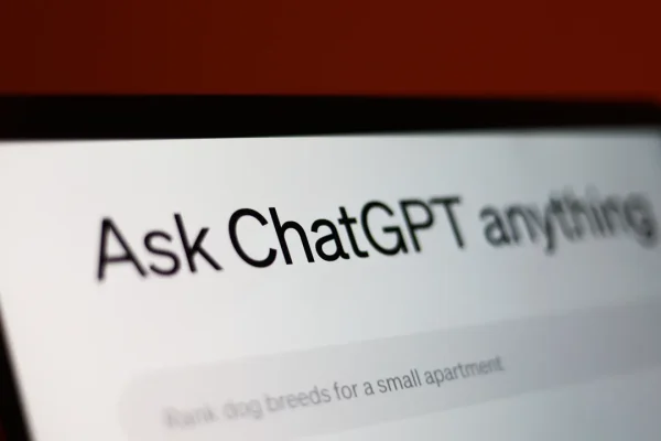 ChatGPT Go arriva in Italia, cosa offre il piano da 8 euro e quali sono i limiti