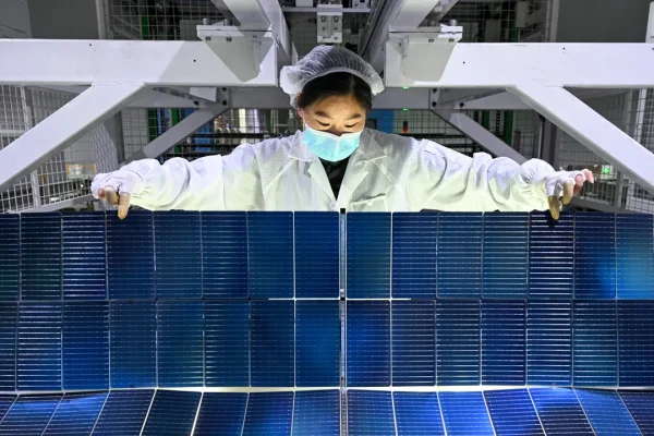 Cina e India hanno ridotto le emissioni da elettricità grazie alle rinnovabili, non succedeva da oltre mezzo secolo