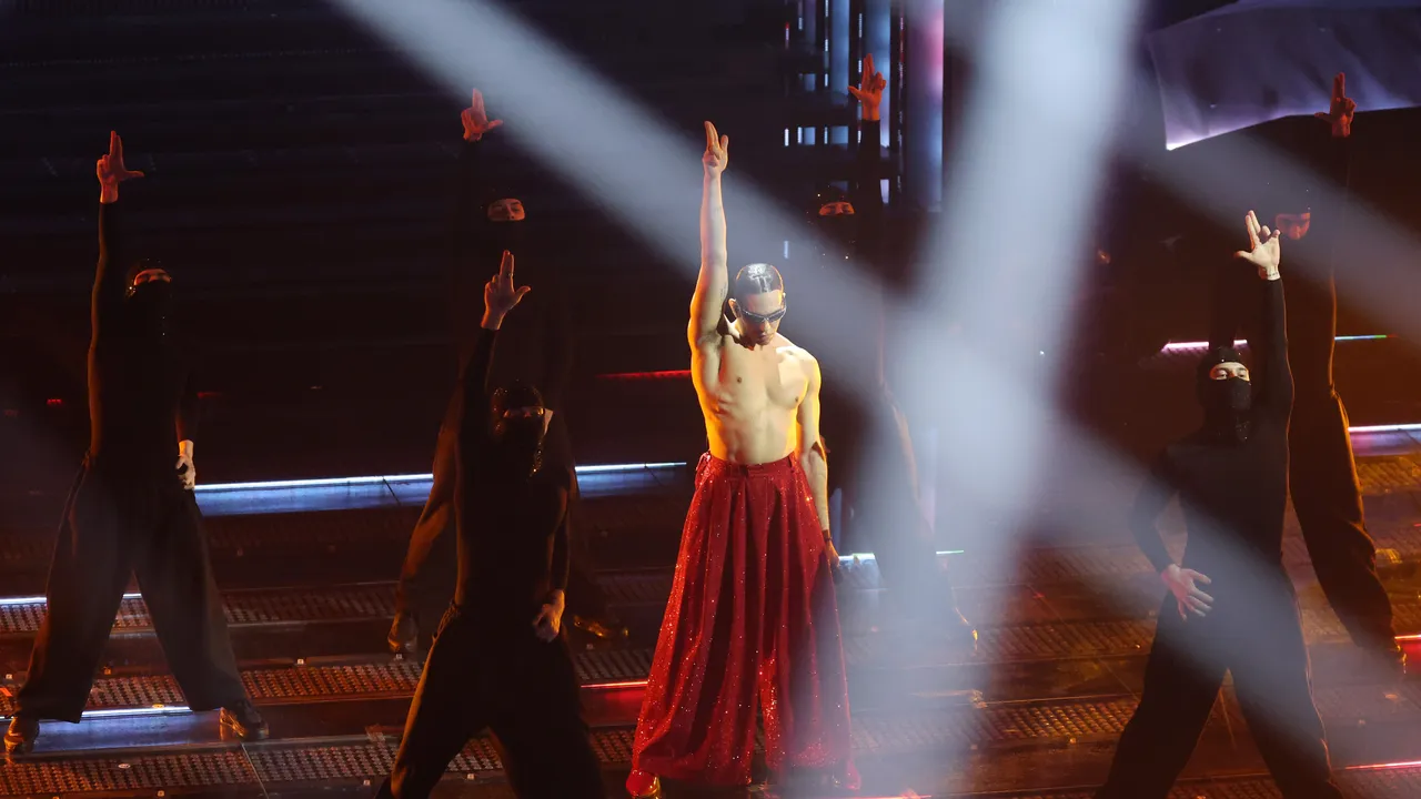 Tutti i duetti e le cover che ascolteremo sul palco dell’Ariston nella quarta serata di Sanremo 2026