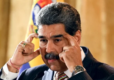 In Perù c’è una televisione che parla di politica internazionale usando i tarocchi (e su Maduro ci ha azzeccato)