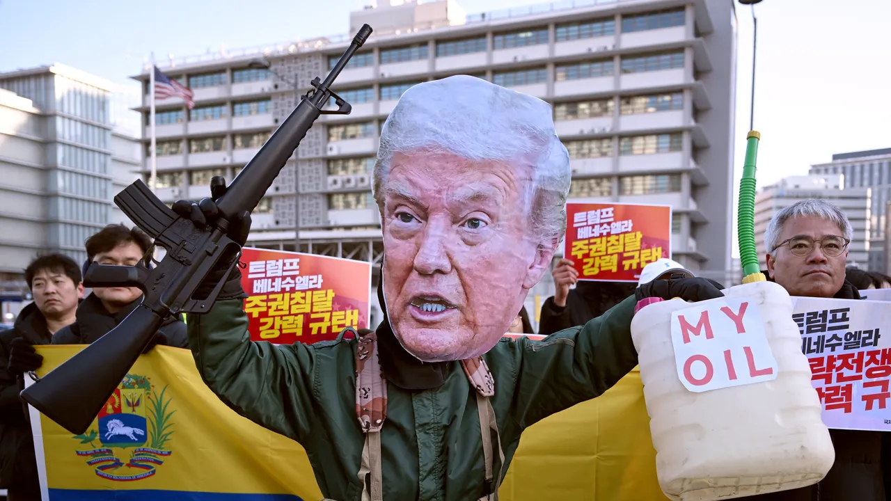 Dottrina Donroe, che cos’è e perché l’attacco al Venezuela ora fa tremare America Latina e Groenlandia