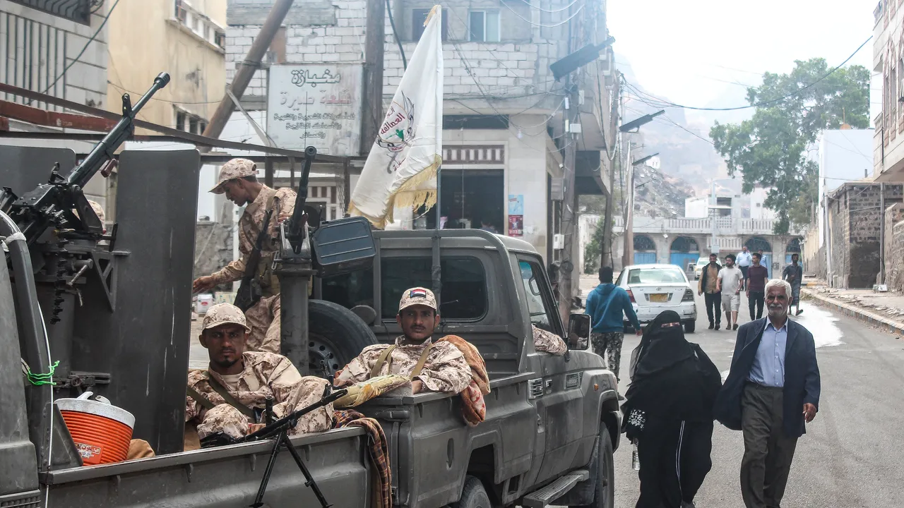 Emirati Arabi Uniti e Arabia Saudita litigano pubblicamente per l’egemonia mediorientale, di mezzo ci sono Israele e Yemen