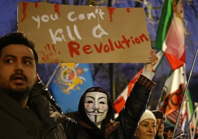 Blackout di internet e proteste in Iran: come e perché il regime spegne la rete per reprimere il dissenso