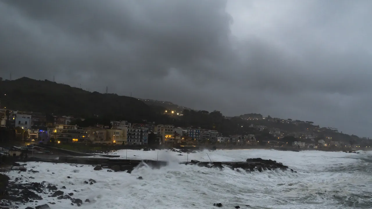 Ciclone Harry, fenomeni estremi come questo vanno raccontati per non “arrivare impreparati ai prossimi”