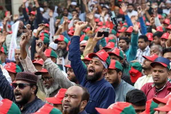 Cos’hanno in comune le elezioni in Bangladesh, TikTok e un tormentone che ha come protagonista una bilancia?