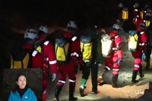 28 astronauti cinesi hanno condotto un'esercitazione in una grotta per simulare le future missioni sulla Luna