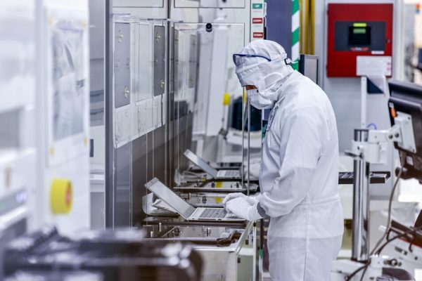 Nuovo chip riduce tempi di calcolo e consumi per un’IA più sostenibile – Software e App