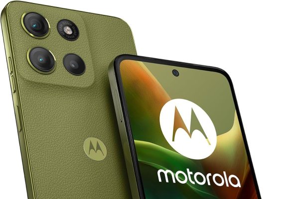 Motorola Moto G15 (8/256GB, Dual Camera 50+5MP + Flicker Sensor, 6.72 Inch FHD+ 60Hz Display, 5100mAh Battery, MediaTek Helio G81, Android 15), Iguana Green