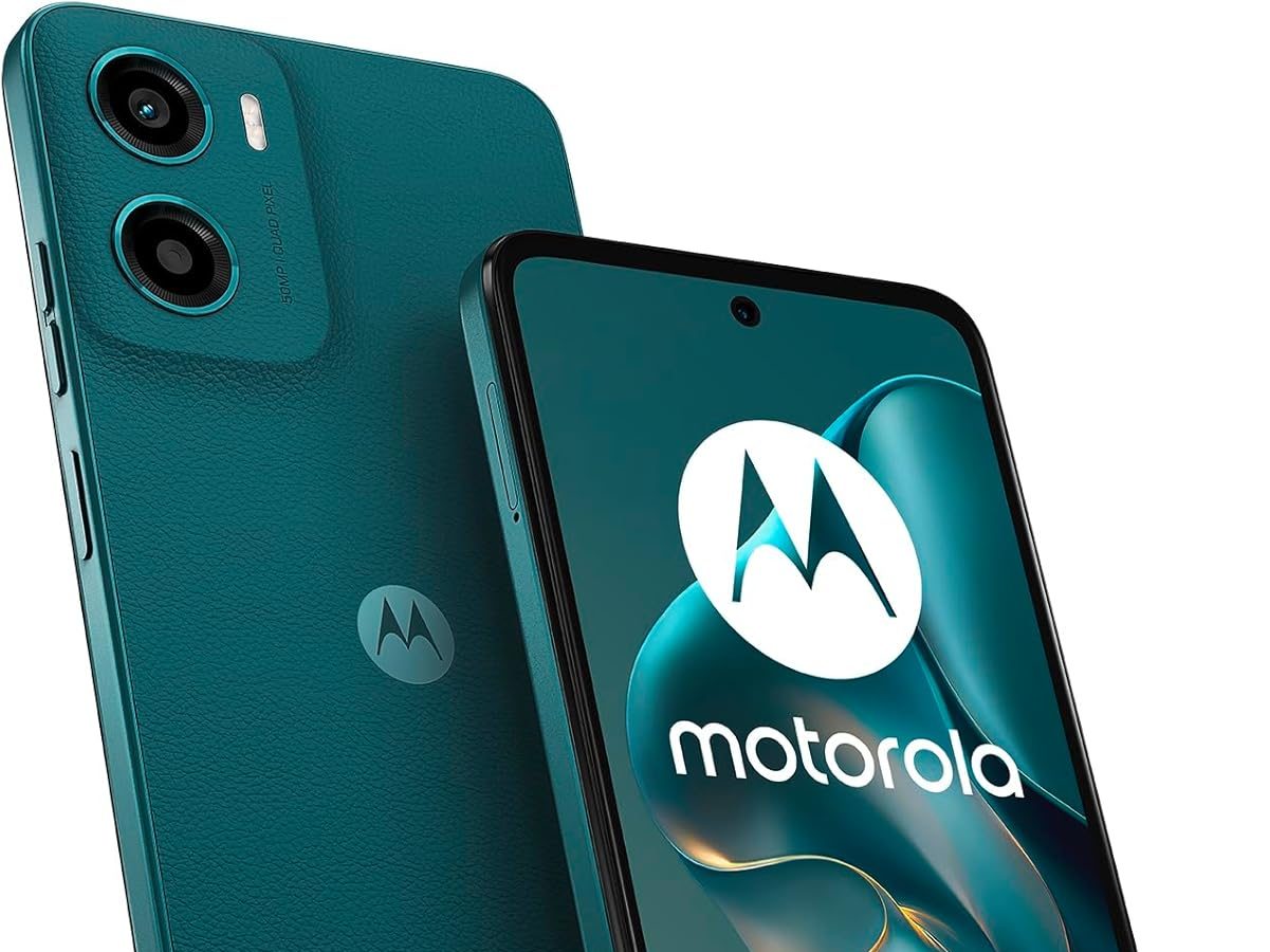 Motorola Moto G05 (4/128GB, 50MP Camera + Anti-Flicker Sensor, 6.67 Inch HD+ 90Hz Display, 5200mAh Battery, MediaTek Helio G81, Android 15), Forest Green