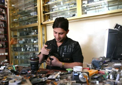 Fotocamere analogiche, chi le ripara? Sempre più tecnici sono prossimi alla pensione