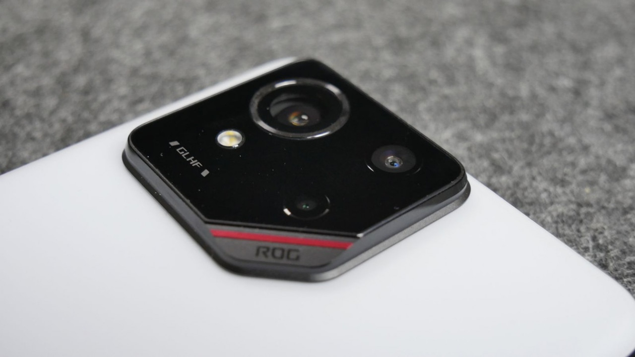 ASUS non produrrà più smartphone: addio agli Zenfone e ai ROG Phone?