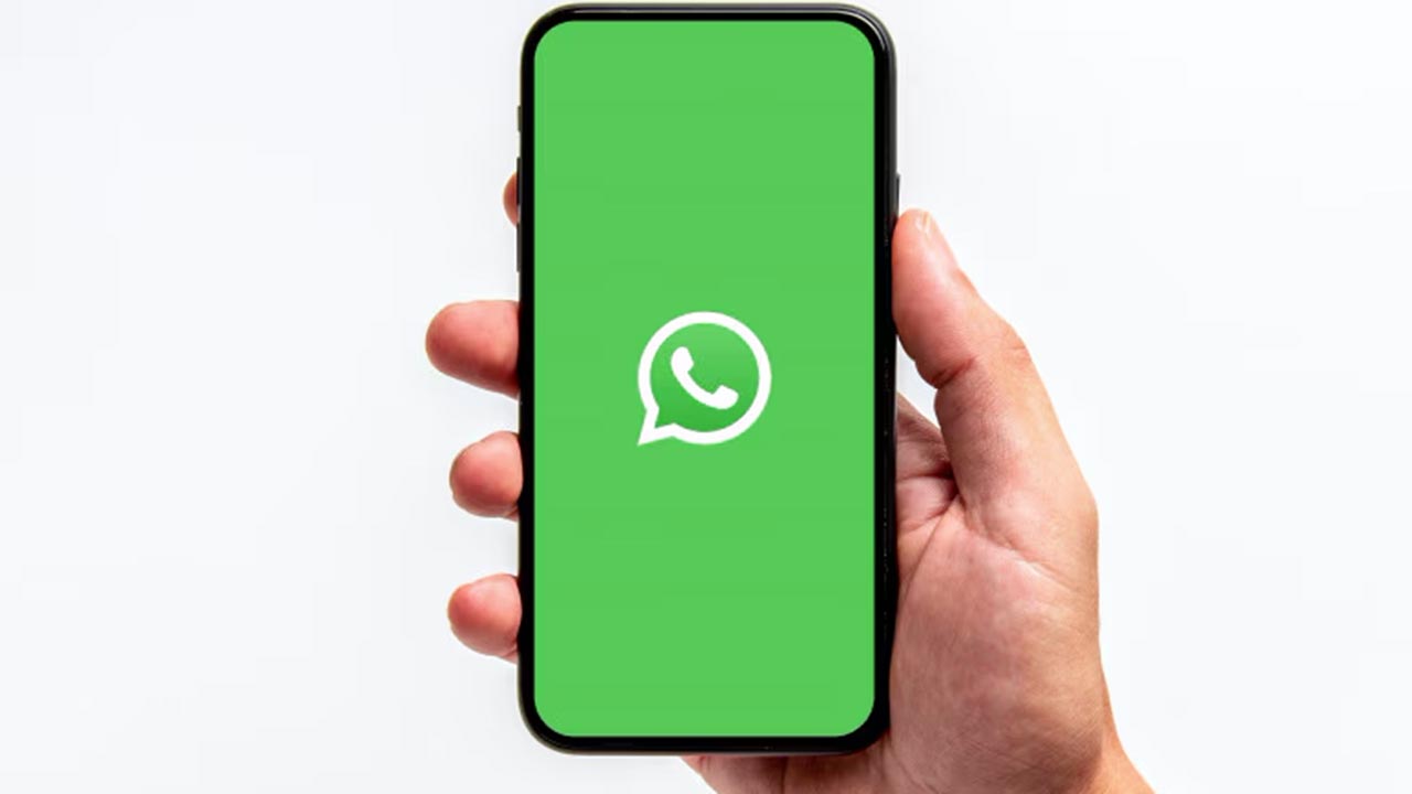 Addio al caos dei gruppi Whatsapp: arriva la cronologia dei messaggi per i nuovi membri