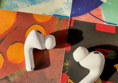 AirPods Pro con videocamera in arrivo entro l’anno, ecco come funzioneranno