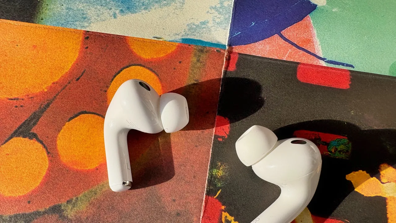 AirPods Pro con videocamera in arrivo entro l’anno, ecco come funzioneranno