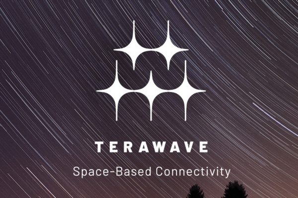 Blue Origin presenta TeraWave, una nuova costellazione satellitare per la connettività corporate