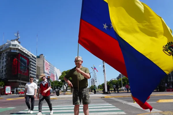Venezuela, dopo l’intervento USA e l’arresto di Maduro, l’opinione pubblica si spacca