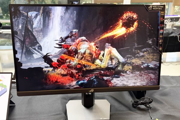 Display, mini PC, periferiche e networking: le novità ASUS al CES 2026