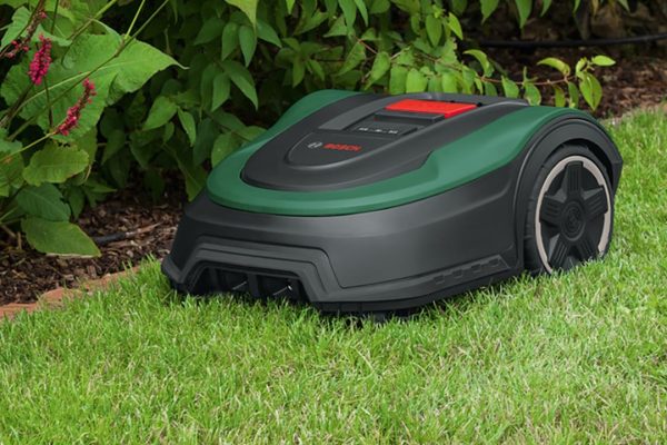 Le migliori Offerte di Primavera sui Robot tagliaerba: da Bosch, ECOVACS, Dreame, MOVA, sconti fino al 49% reali