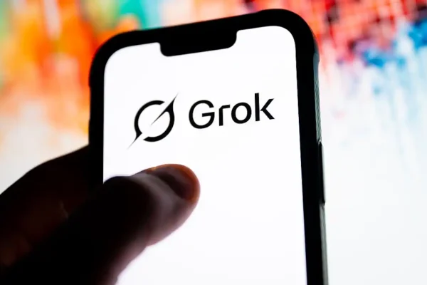 Grok impedirà agli utenti di creare deepfake di nudi con l’intelligenza artificiale
