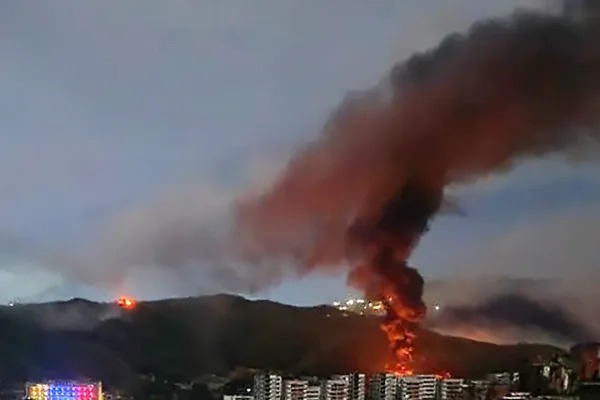 Gli Stati Uniti hanno attaccato il Venezuela e avrebbero catturato Nicolás Maduro