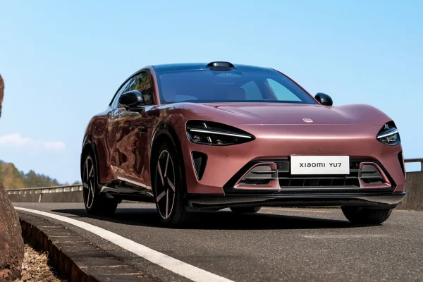 I numeri incredibili di Xiaomi: nel 2025 ha consegnato 400.000 auto elettriche