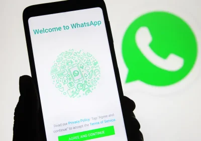 WhatsApp a pagamento, arriva l’abbonamento senza pubblicità: costo e cosa cambia