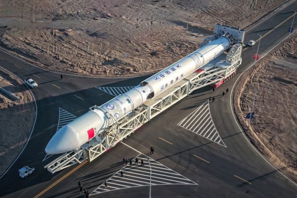 Il nuovo razzo spaziale riutilizzabile cinese Lunga Marcia 12B è quasi pronto al debutto