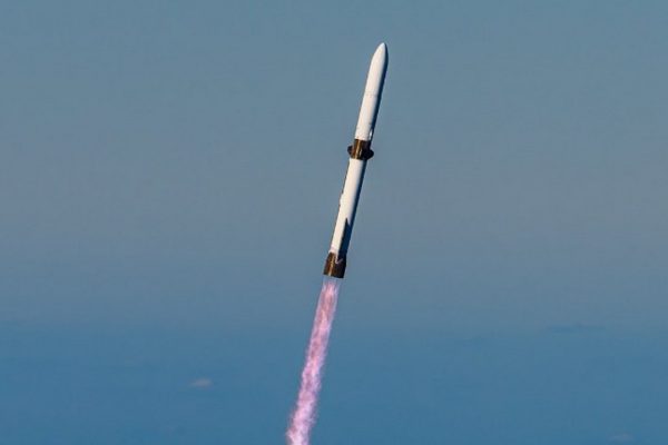 Il terzo lancio del razzo spaziale Blue Origin New Glenn porterà in orbita il satellite di AST SpaceMobile