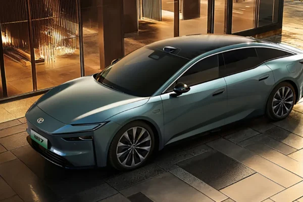 In arrivo l'auto "Frankenstein": GAC e Toyota, con integrazione Xiaomi e sistema Huawei