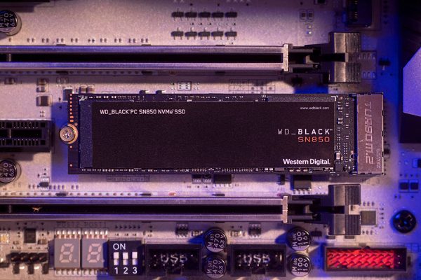 La crisi dell'hardware spinge i negozi giapponesi a caccia di PC usati