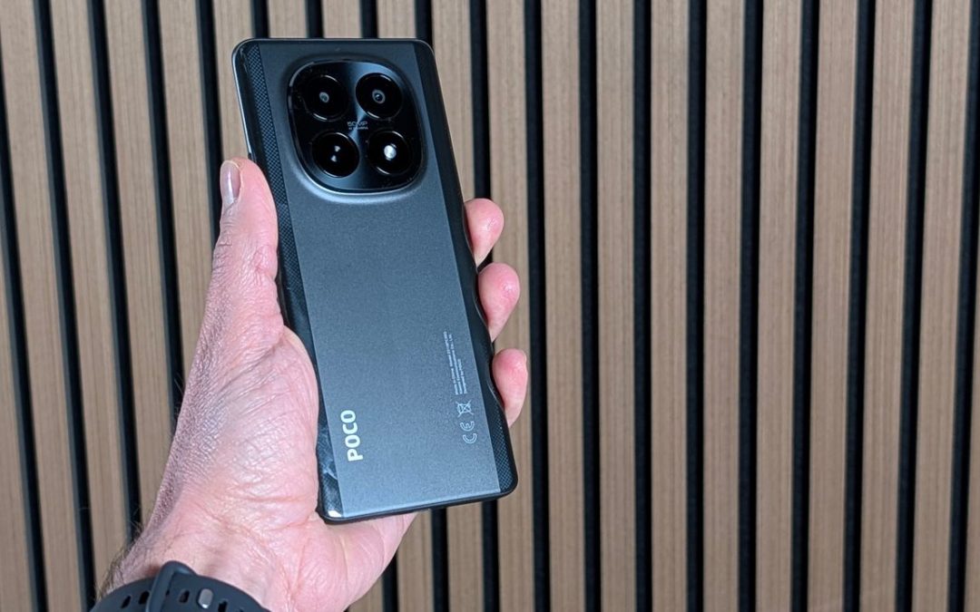 POCO M8: display AMOLED luminoso, batteria Si/C e design sottile a meno di 250 euro