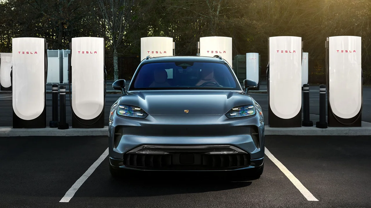 Porsche America è riuscita ad abilitare il Plug&amp;Charge presso i Tesla Supercharger