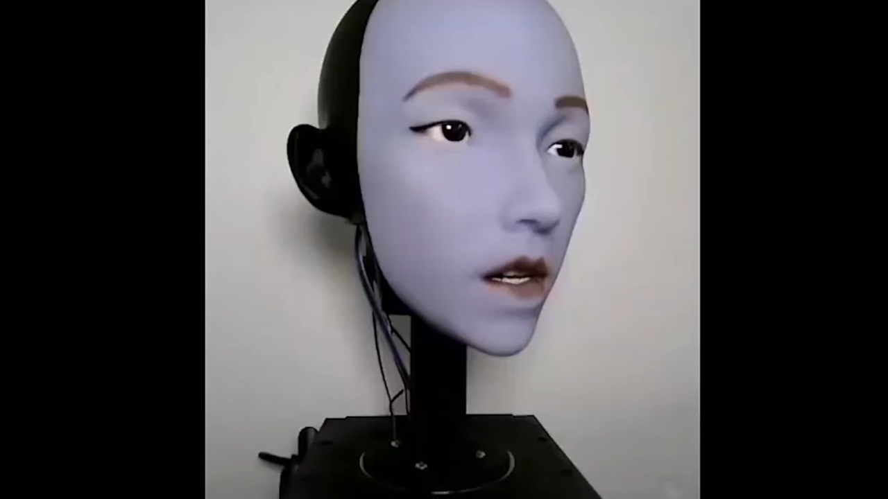 Questo robot impara a muovere le labbra semplicemente guardandoti