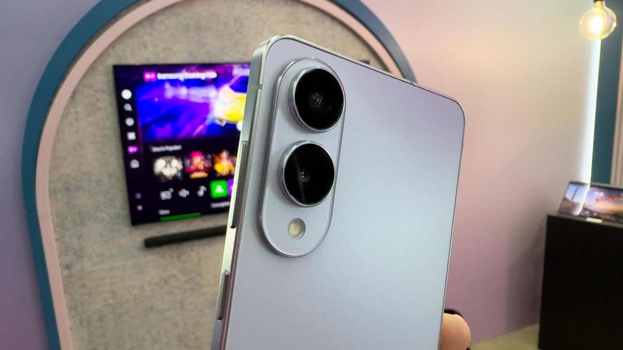 Samsung ci riprova dopo S25 Edge: un nuovo smartphone ultra-sottile è in arrivo?