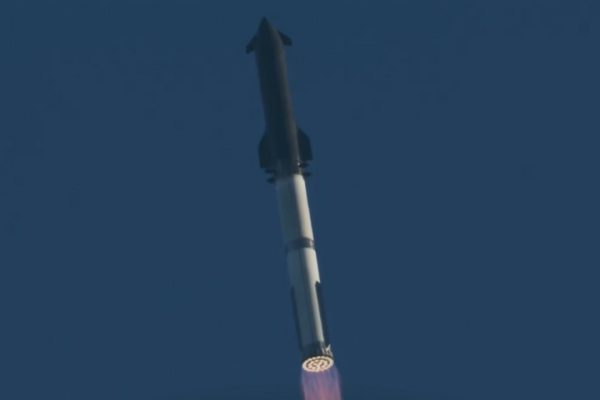 SpaceX sta proseguendo i test della terza versione del razzo spaziale Starship, lancio forse a febbraio
