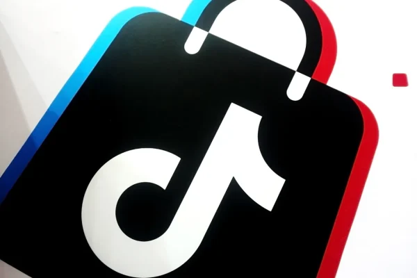 TikTok Shop, l’algoritmo ha cercato a tutti costi di farmi comprare gioielli nazisti