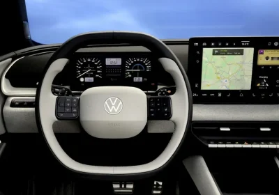 Volkswagen mostra i nuovi interni: più qualità e tocchi vintage. Esordiranno con ID.Polo