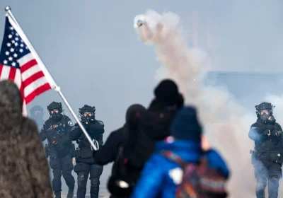 Perché il Minnesota può fare poco o nulla contro Trump o le violenze dell’Ice e degli altri agenti anti-immigrazione