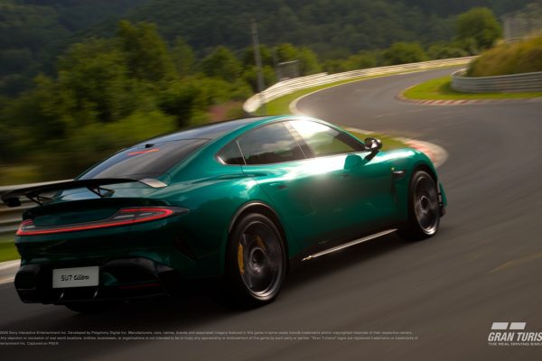 Xiaomi SU7 Ultra: da domani tutti i giocatori PlayStation potranno guidarla con Gran Turismo 7