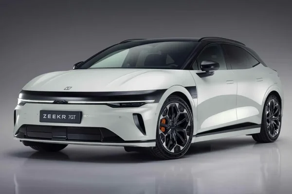 Zeekr apre gli ordini per la station wagon 7GT, e si prepara per l'Italia