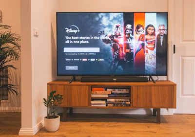 Collegare Netflix alla TV: guida semplice