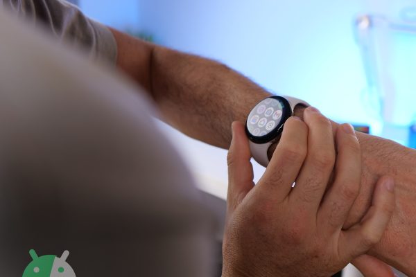 Google Pixel Watch 3 in offerta record su Amazon